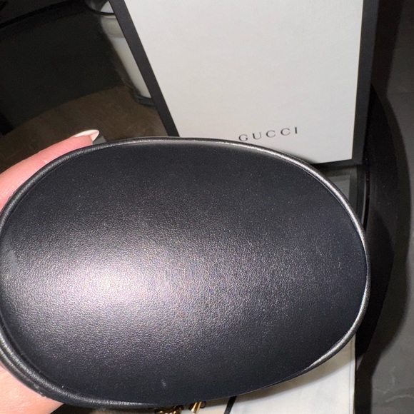 Gucci Marmony Mini Bucket Bag - Picture 4 of 6